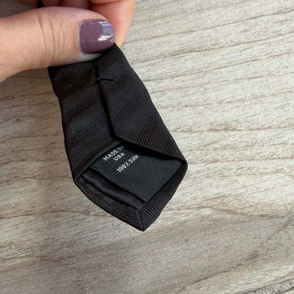 Banana Republic Charcoal Diagonal Pattern Tie